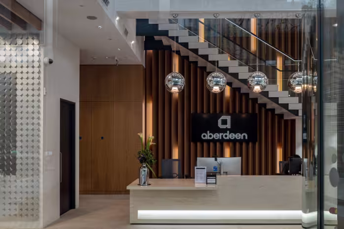 Aberdeen Standard Investments Eloqua and Salesforce fund subscription architecture.