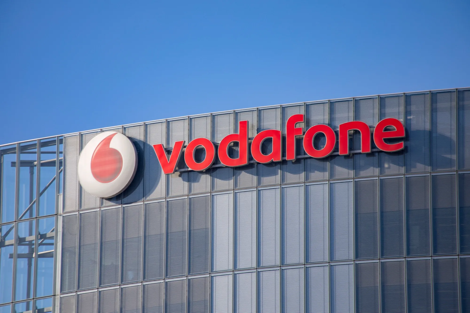 Vodafone B2B Eloqua and Salesforce integration.